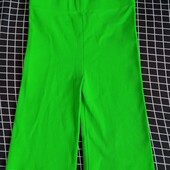 Салатові шорти велосипедки