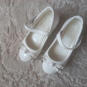 Туфельки,чоботи для маленької принцеси