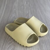 Шльопанці суцільне лиття! Крута моделька!