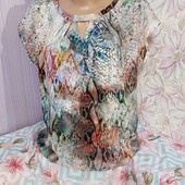 Легка літня Футболочка . Обг100