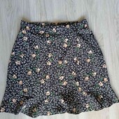 Dunnes stores брендовая стильная юбка на запах в цветочный принт размер S