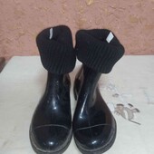 Фірмові ризові утеплені чобітки на каблуку, весна / осінь, устілка 25, розмір 39