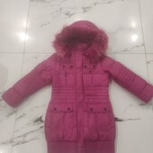 Гарна куртка, пальтішко на дівчинку 7-9 років.