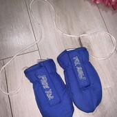 У відмінному стані рукавички на 2роки.