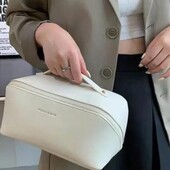 Косметичка цвет кремовый или розовый