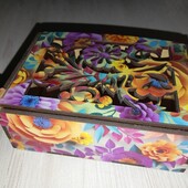 Скринька різблена