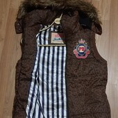 Жилетка жилет с капюшоном