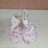 Фірмові уги для домівки,устілка 21,розмір 33