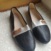 Новенькі туфельки - мокасини (40)