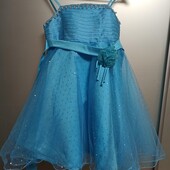 Платье нарядное 10 лет.