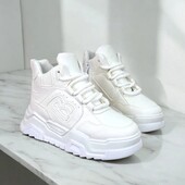 Стильні теплі зимні кросівки в наявності 36-41 розмір якість класна