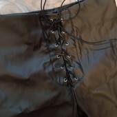 Низькі ціни! Шкіряні легінси на шнурівці!