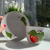 Набор. Красивая чашка с блюдцем из сервиза «Вишенки» 200 ml