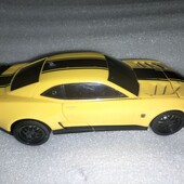 Велика машинка трансформер оригінал Бамбелбі Hasbro, 29см. Під ремонт