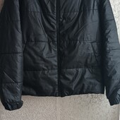 Чорна демісезона куртка з капюшоном 52-54