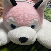 Большая мягкая игрушка с пледом в середине