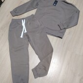 Женский костюмчик на флисе р.46/50. Новый!