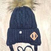 Зимова шапка Arctic на флісі з помпоном для хлопчика р. 52-56 на 4-8 років