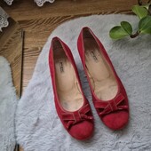 Натуральні, замшеві туфлі в червоному, святковому кольорі✨Без дефектів