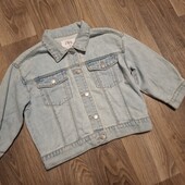 Красива фірмова курточка!