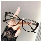 Стильные очки с диоптриями плюс +2.