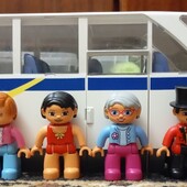 Лего фігурки та Плеймобіл оригінал 1 шт на вибір