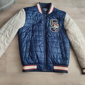 Стильна куртка-бомбер рS