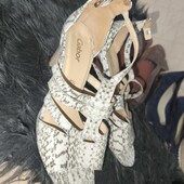 Gabor uk5.5 шкіряні босоніжки