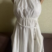Легкое ,нарядное платье на рост 146
