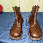 Демі чоботи.