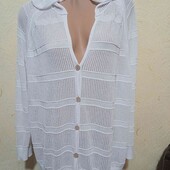 Гарна легка кофтинка з капюшоном xl розміру,в грудях 132 см.