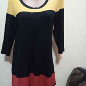 Туніка 12/40 розміру,в грудях 106 см.