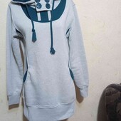 Тепле худі на байці L розміру,в грудях 98 см.