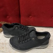 Lowa,Gore-Tex,оригінал,із натуральноі замші і шкіри,розміри 41 і 42
