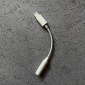 Перехідник для навушників с 3.5 jack на lightning beats