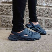 Зручні чоловічі крокси 