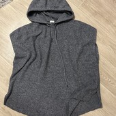 Тепла жилетка/худі, р.16/18 в гарному стані