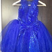 Плаття пишне,дуже гарне, гарної якості, міцне пошиття