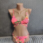 Симпатичный купальник на девушку, р.XS