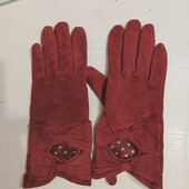 Замшеві рукавички
