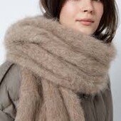 Пуховый шарф платок.