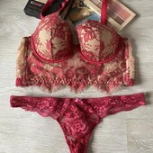 Очень красивый бюстгальтер бюстье 85с и трусы