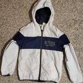 Легенькая ветровка.Отличное сост. Размер - 140 / 146 пог-42