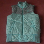 Теплая безрукавка-жилетка Adidas(оригинал) состояние отличное