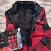 якісна чоловіча флісова жилетка ,додатково утеплені зсередини шерпою