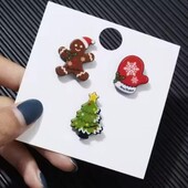 Новорічна, різдвяна серія. ялинка, печиво, рукавичка. набір, три шт значок, пін, брошка.