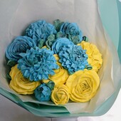 Зефірний букетик у патріотичних кольорах