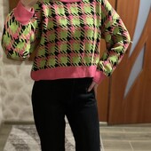 Неймовірний светр primark М