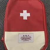 Дорожный органайзер для лекарств