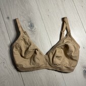 83. Бюстгальтер без поролона 70F